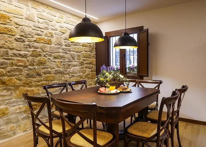 Casa Maximo Puertomingalvo